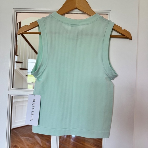 NWT Athleta Renew Seamless Muscle Tank, Glacier, XS - Picture 4 of 4